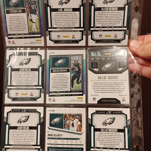 Philadelphia Eagles Assorted Mint Cards - Picture 3 of 14